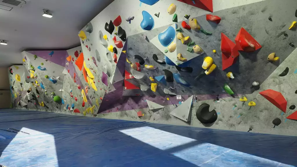 Mur d'escalade de bloc