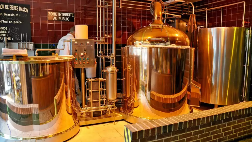 Cuves de brassage d'une brasserie