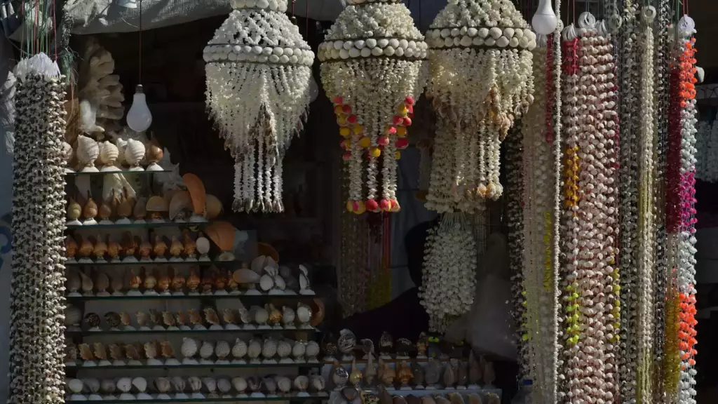Luminaires dans une boutique de décoration