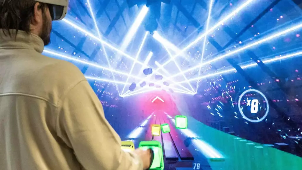 Joueur équipé d'un casque de réalité virtuelle