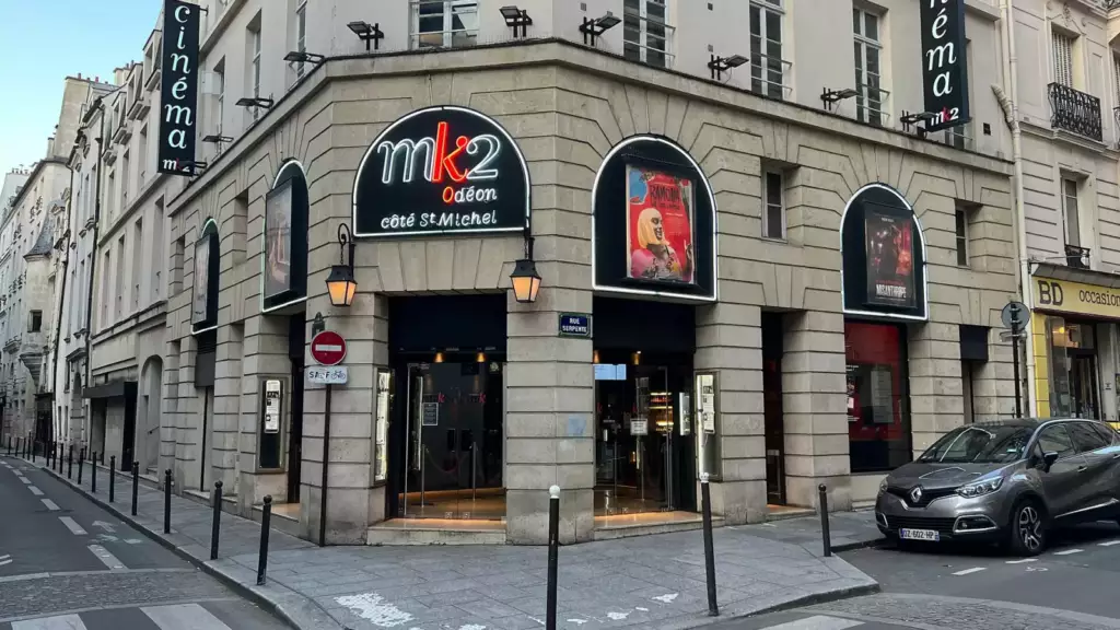 Façade du cinéma MK2 Odéon à Paris