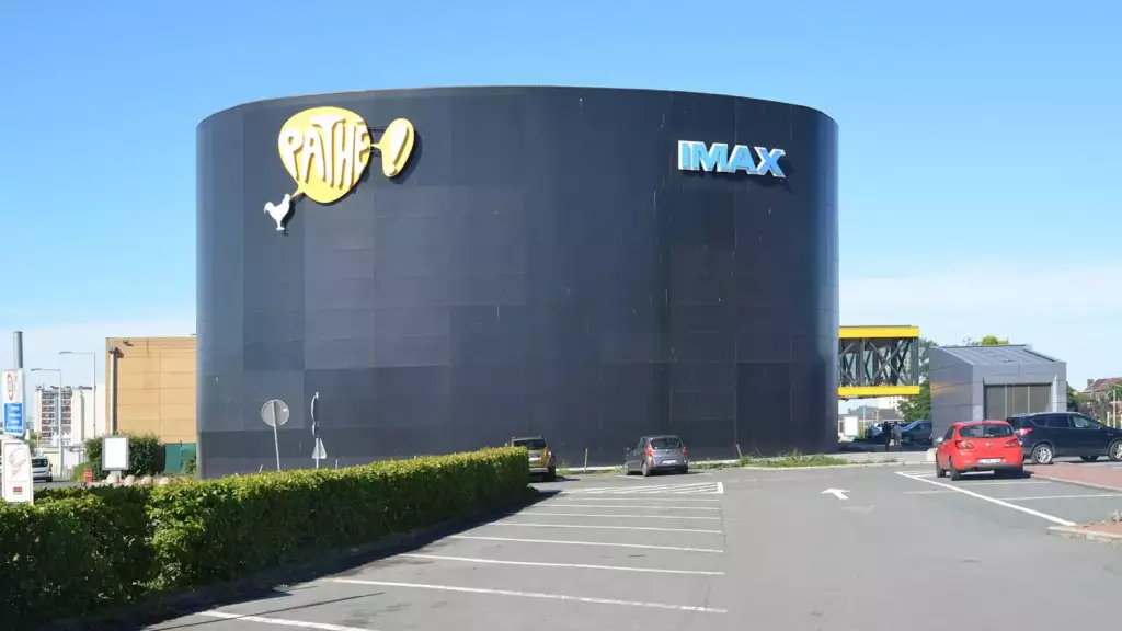 Façade d'un cinéma Pathé