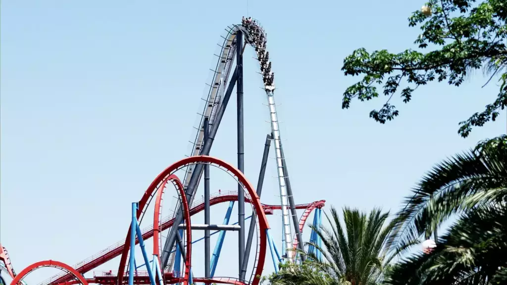 Les grands huit Shambhala et Dragon Khan à PortAventura