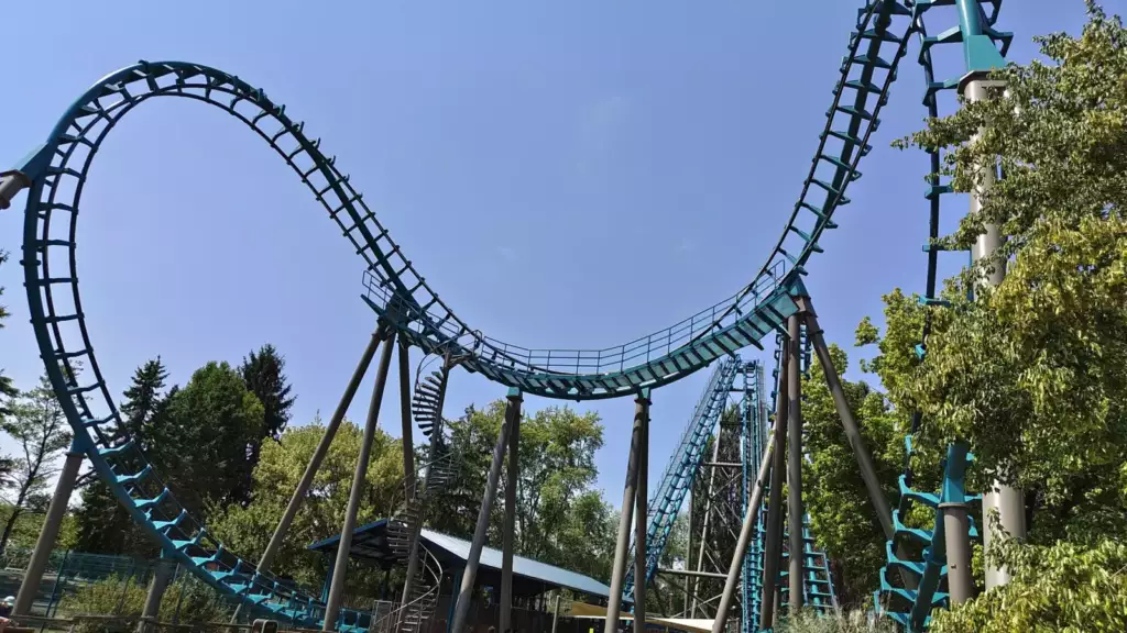 Un grand huit de Walibi Rhône-Alpes